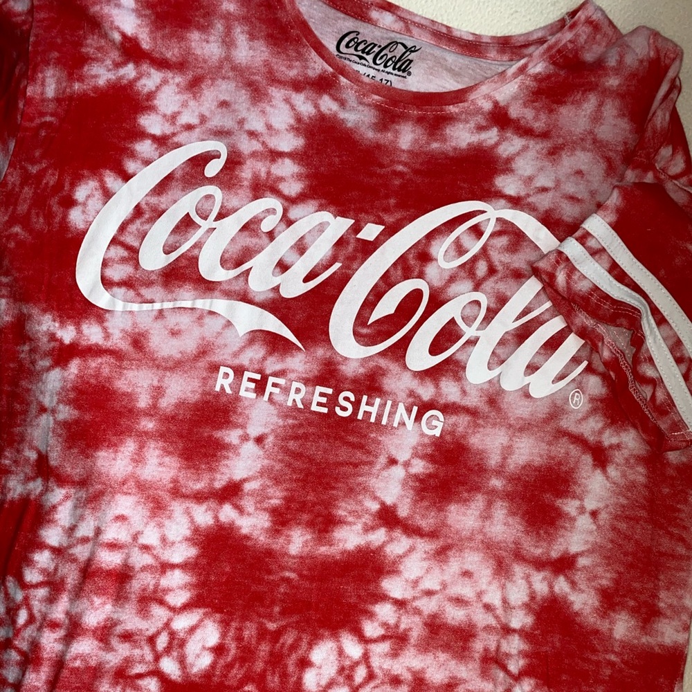 PRICE DROP ❤️✨Coca cola graphic tie-dye tee!!